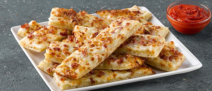 Palitos de queso y tocino